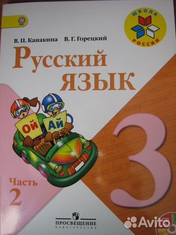 Маникюр на коротких ногтях темно синим лаком Маникюр на коротких ногтях темно синим лаком