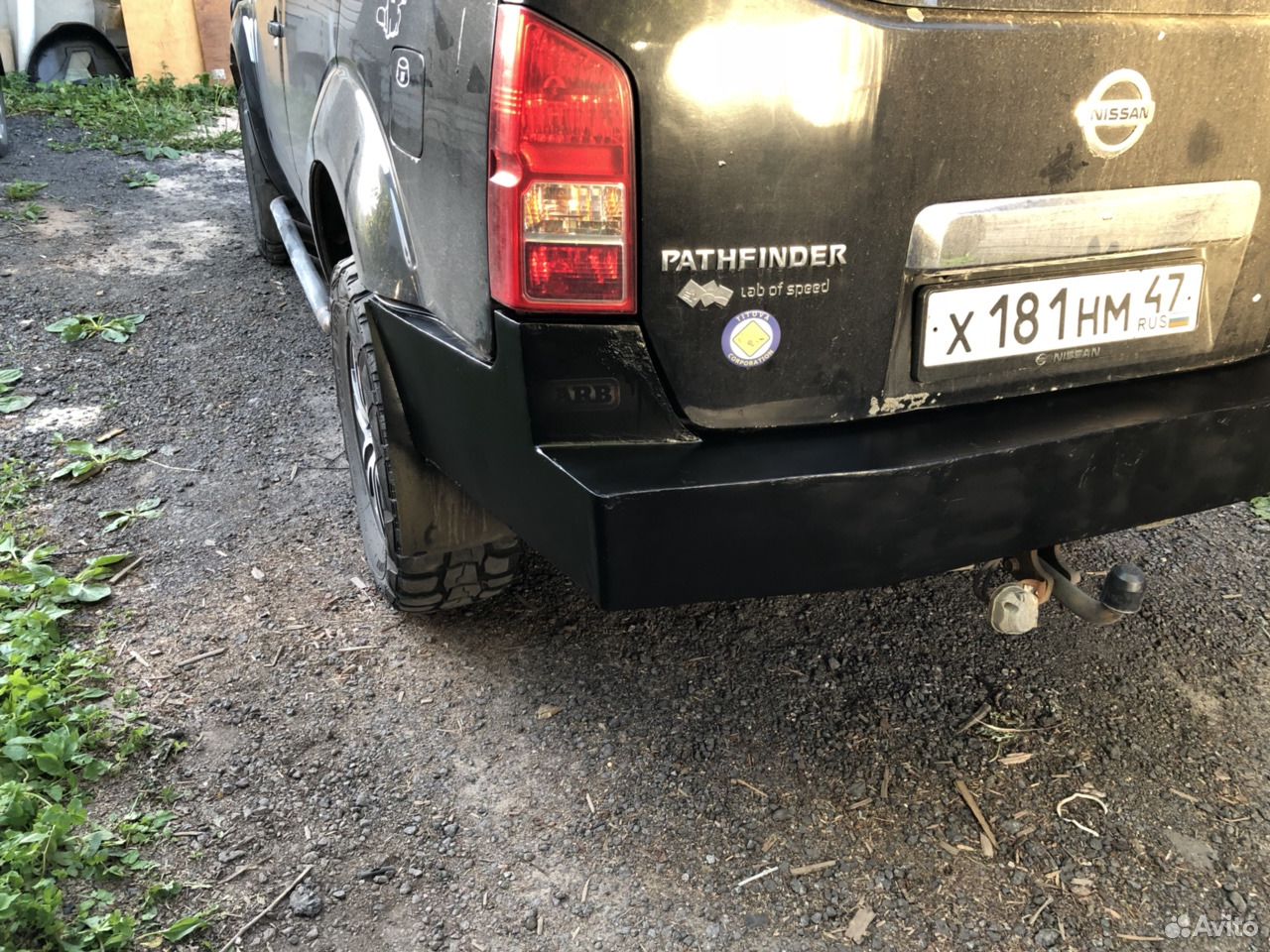 Задний фонарь Nissan Pathfinder r51.