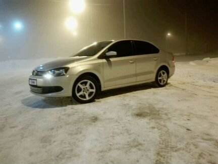 Volkswagen Polo 1.6 МТ, 2011, седан