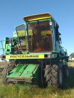 Зерноуборочный комбайн Дон-1500Б