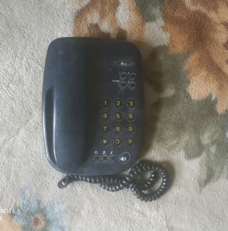 Телефон LG