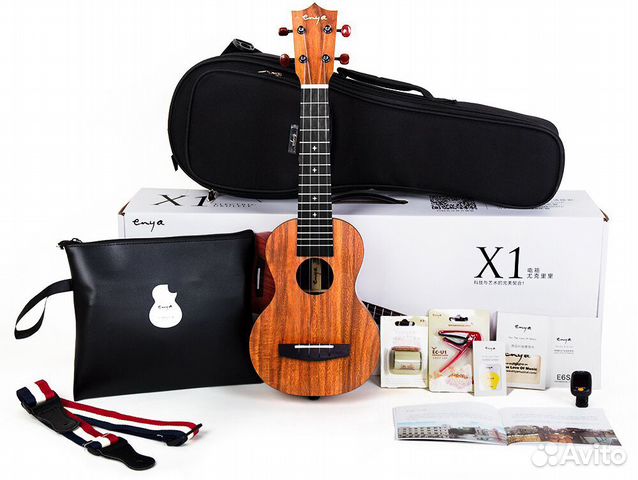 Enya EUS-X1 - укулеле сопрано + чехол и аксессуары