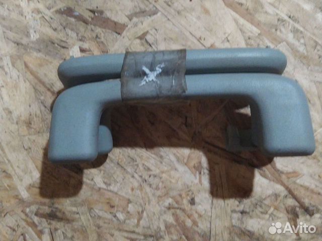 Mitsubishi Lancer X/Outlander ручка потолочная