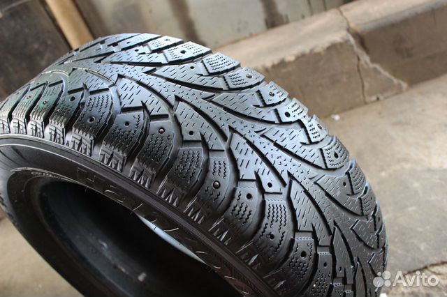 Hankook Winter I'Pike 215/60 R16