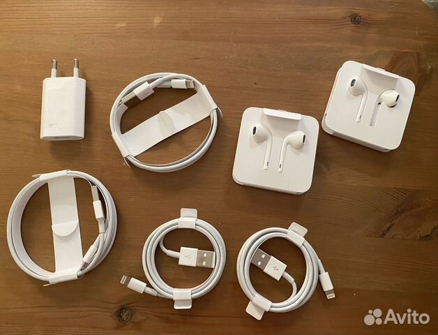 Адаптер Apple lightning, Наушники Earpoods