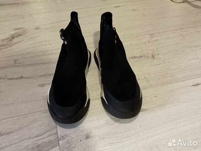 zara balenciaga copy