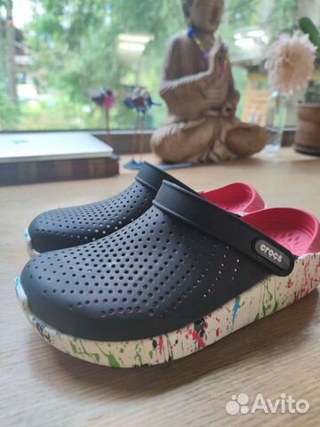 crocs 37