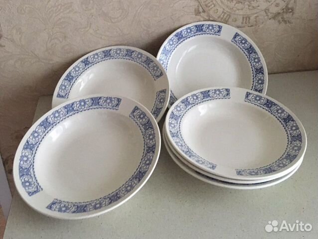 Набор тарелок