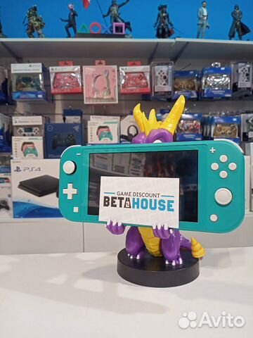 Nintendo Switch + 9 игр, обменяем на вашу консоль