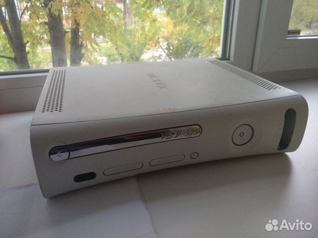 Xbox 360 на запчасти без комплекта