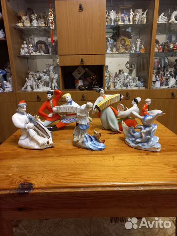 Фарфоровые статуэтки