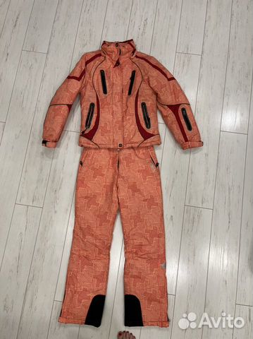 Горнолыжный костюм