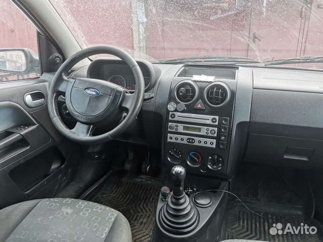 Ford Fusion 1.4 МТ, 2005, битый, 270 000 км