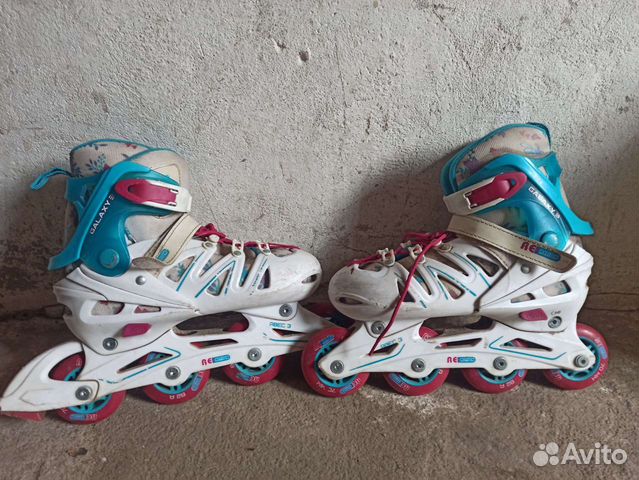 Роликовые коньки