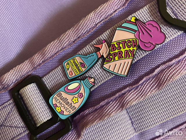 Значки пины модные