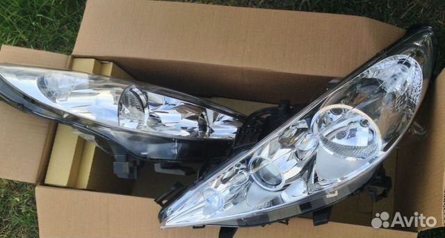 Фары левая и правая для Пежо 207 Фары левая и правая для Пежо 207