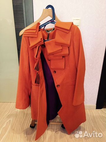 Стильное, необычное пальто. Новое. Италия Стильное, необычное пальто. Новое. Италия