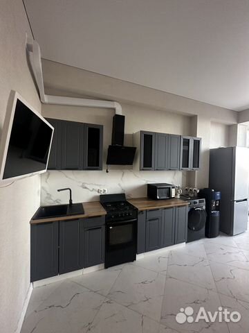 

2-к. квартира, 93 м², 3/13 эт.