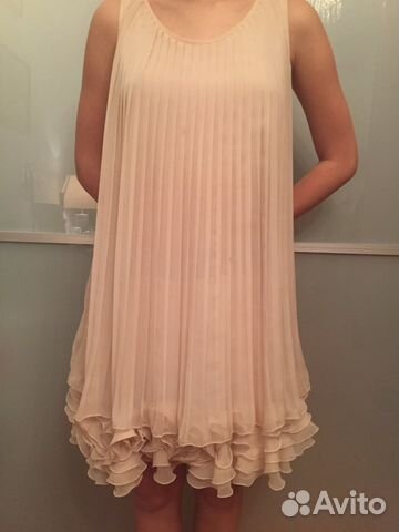 Платье бежевое Prada