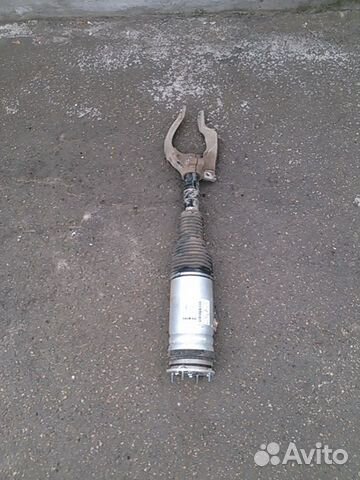 Стойка передняя левая Range Rover Vogue L405 Стойка передняя левая Range Rover Vogue L405