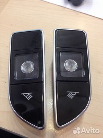 Задний плафон подсветки от Audi A8 D4 Задний плафон подсветки от Audi A8 D4