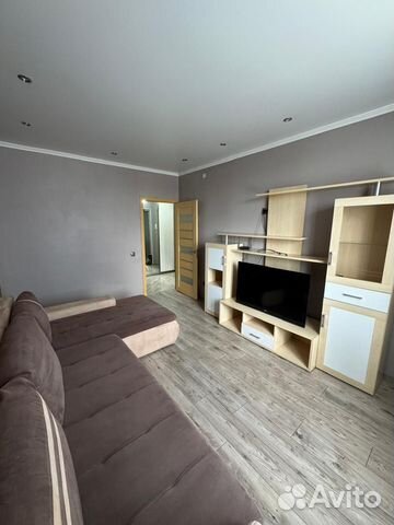 

1-к. квартира, 33 м², 8/8 эт.