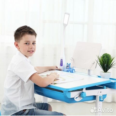 Растущая парта для дома со стулом +Лампа + Коврик