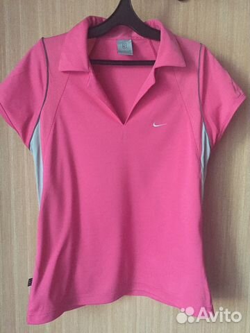 Футболка Nike жен. р-р 44 Футболка Nike жен. р-р 44