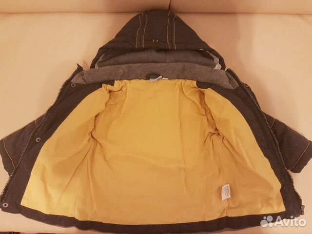 Утепленная куртка с капюшоном