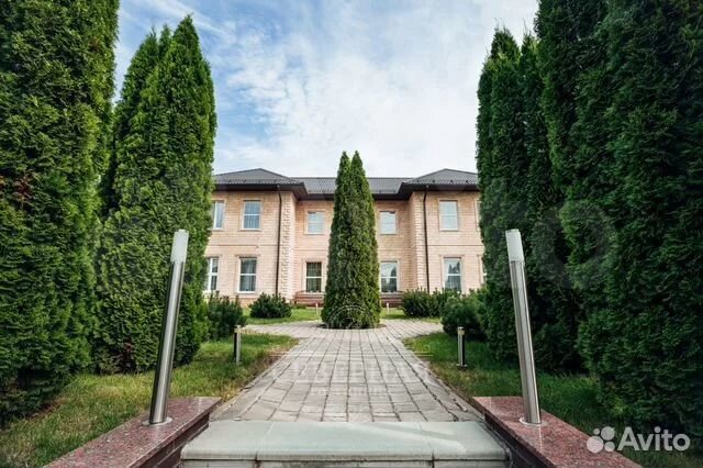 

8-к. коттедж, 400 м²