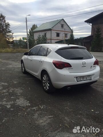 Opel Astra 1.6 AT, 2011, 110 000 км