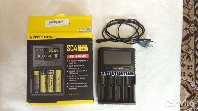 Зарядное устройство Nitecore SC4 Superb Charger