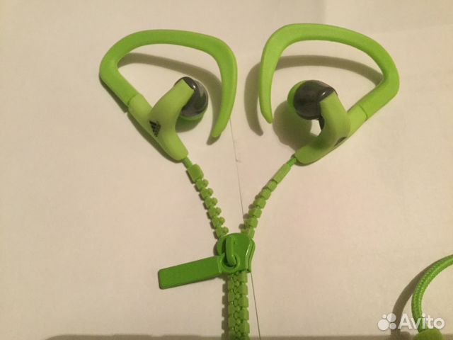 Наушники Adidas на молнии с поворотным креплением