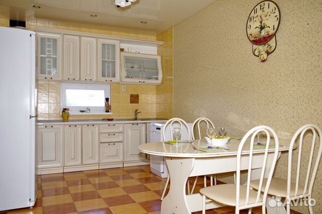2-к квартира, 52 м², 3/3 эт.