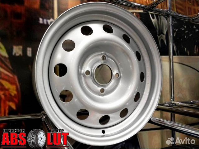 Новые стальные диски R15 на Citroen C4 Новые стальные диски R15 на Citroen C4