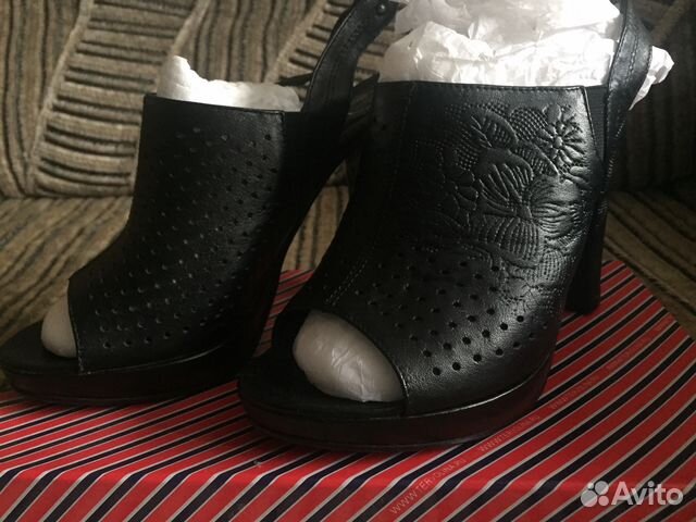 Босоножки нат.кожа. 37 размер. Новые