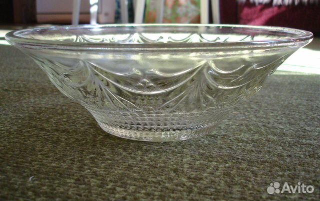Блюдо из стекла