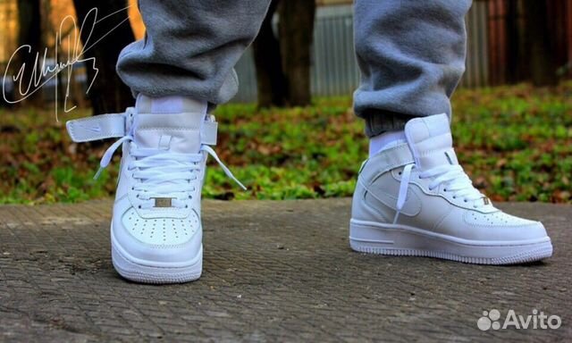 Nike Air Force 1 с белыми носками