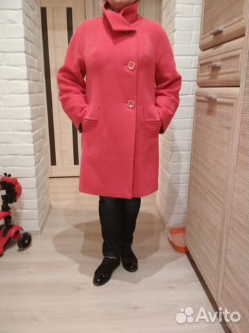 Продам демисезонное пальто
