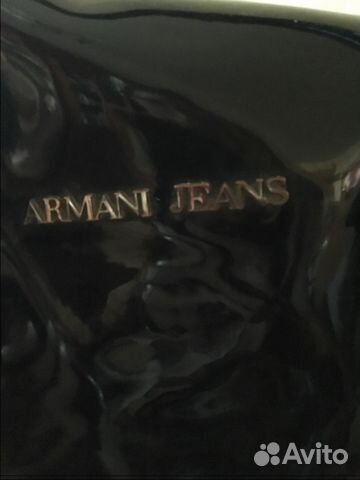 Сумка Armani Jeans в комплекте с длинным ремнём Сумка Armani Jeans в комплекте с длинным ремнём