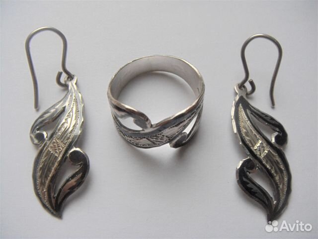 Серьги+Кольцо Медальон Браслет Серебро Чернь СССР Серьги+Кольцо Медальон Браслет Серебро Чернь СССР