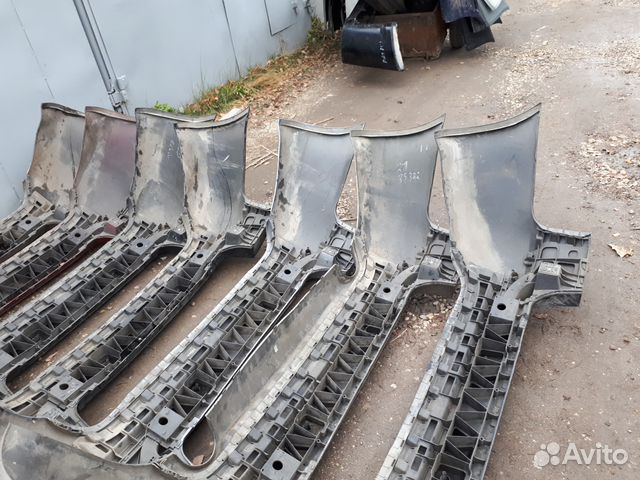 Бампер задний Audi A4 B7 8E5807511L Бампер задний Audi A4 B7 8E5807511L