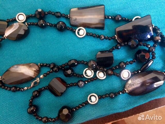 Длинные бусы из натуральных камней Длинные бусы из натуральных камней