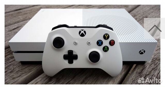 Продам или обменяю Xbox one S