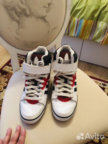 Кроссовки Adidas Кроссовки Adidas