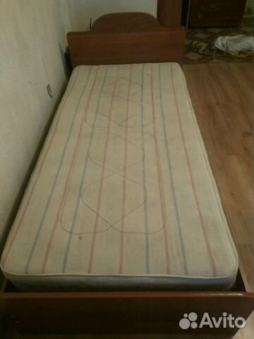 Кровать 1,9*0,8 см в хорошем состоянии