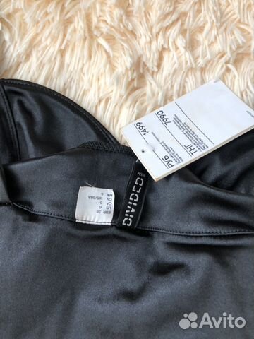Платье h&m короткое очень красивое гладкое 42/44 Платье h&m короткое очень красивое гладкое 42/44