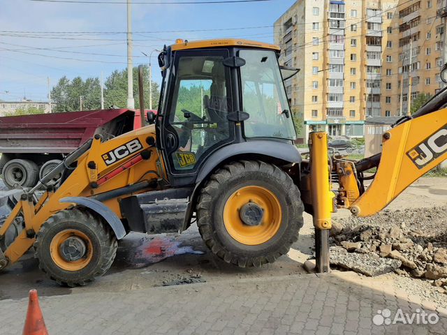 Экскаватор-погрузчик JCB 3CX Экскаватор-погрузчик JCB 3CX