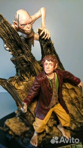 THE hobbit riddles IN THE dark collectible figure