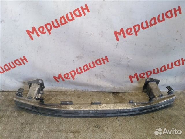 Усилитель переднего бампера Renault Megane III 1.5